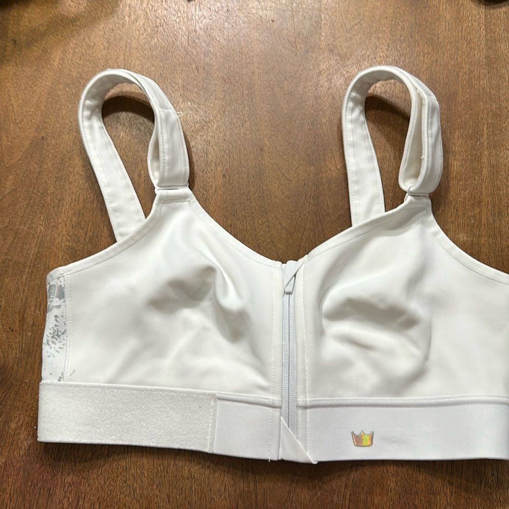 White Shefit Ultimate Sports Bra size 1Luxe